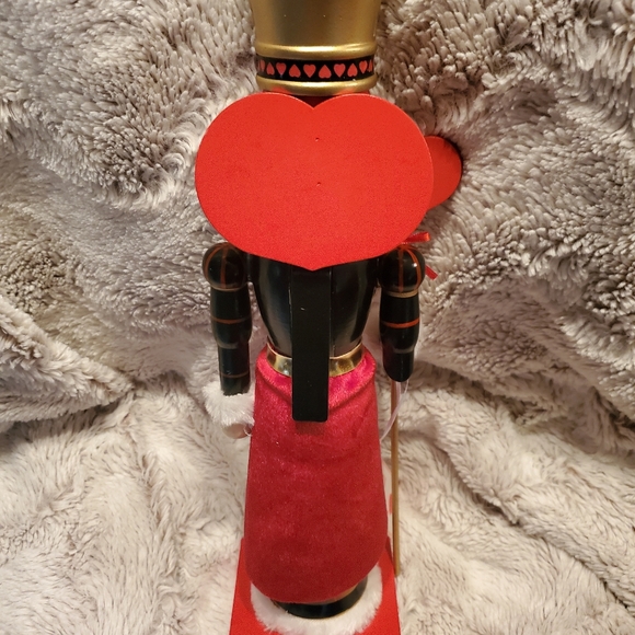 14” Valentine’s Day Queen Of Hearts Bella Lux Gorgeous Nutcracker Red Hearts - Picture 6 of 6